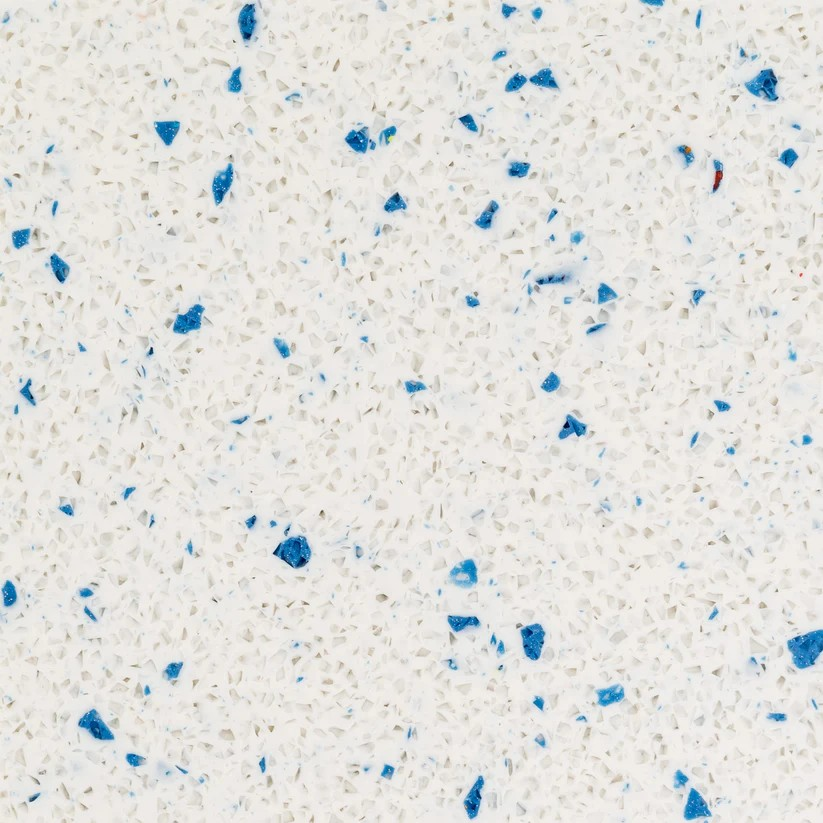 0730 JNS Baltic Sea große blaue Flecken